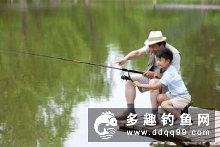 老钓鱼人告诉你野外钓小鱼的调漂技巧，简单有效